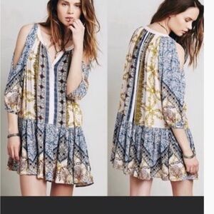 Free People Portobello Road split sleeve Patterned Mini Dress M EU hard to find